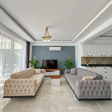 Star Villa, Oezel Havuzlu,